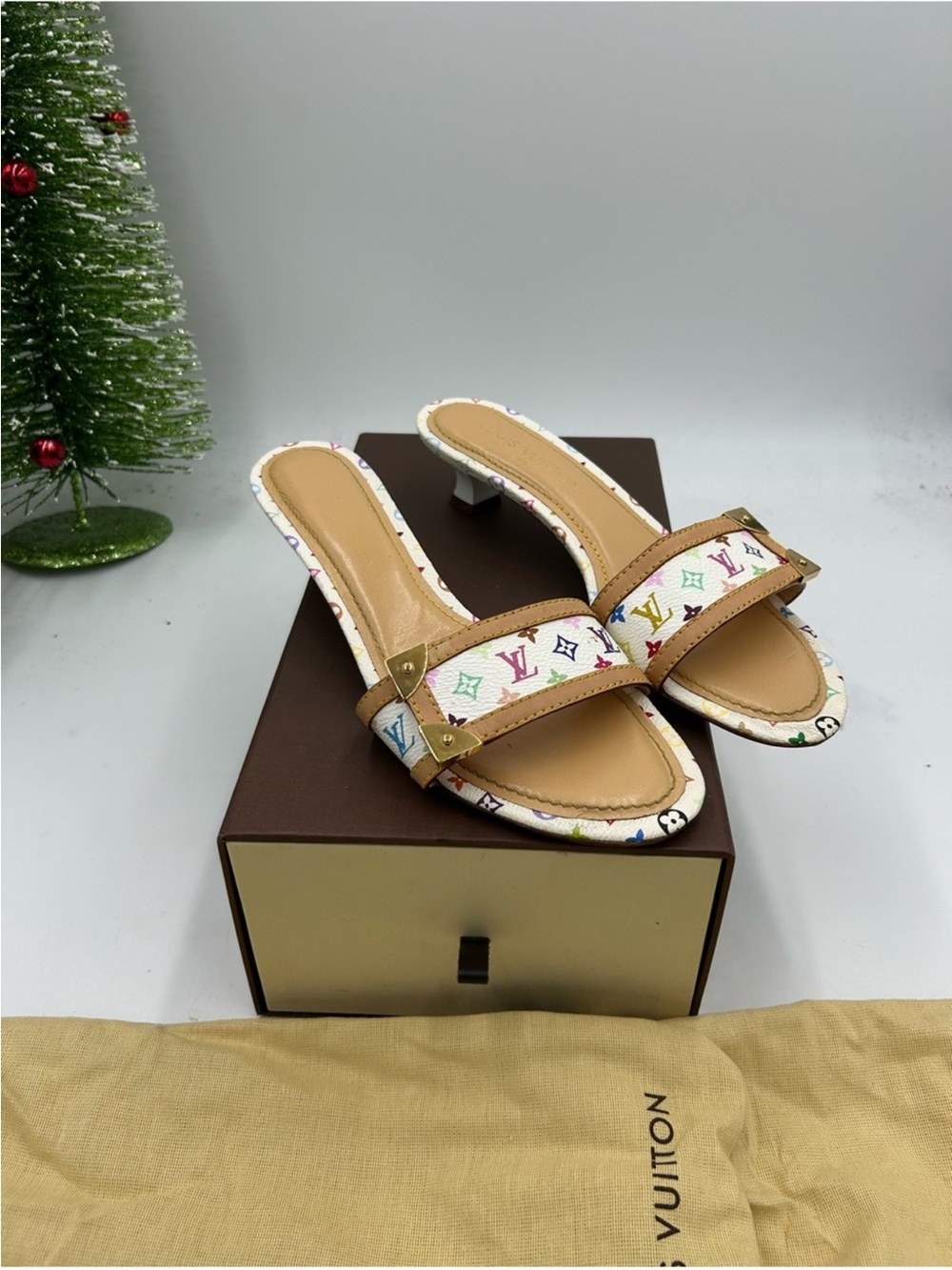 Women’s Louis Vuitton iconic monogram slide kitten heel size 30.5 made in Italy